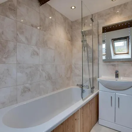Appartement 1 Bed In Whitby Oc-wa227 *